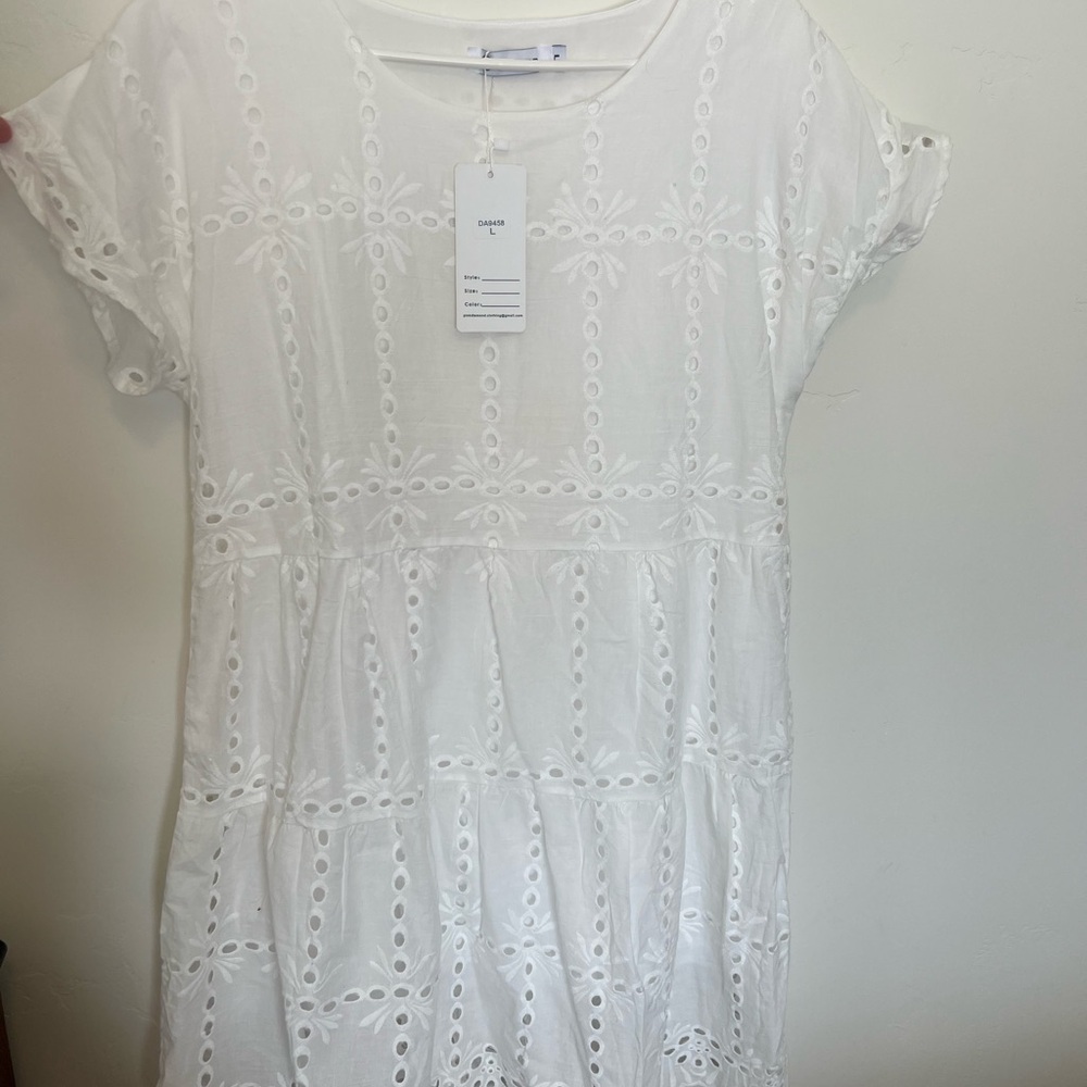Lace dress w/ tags - Picture 7 of 7